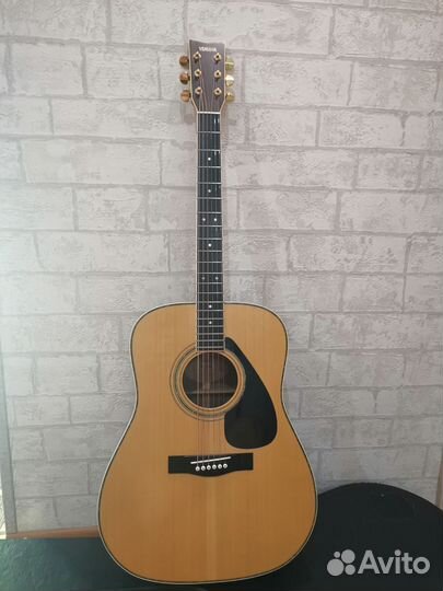 Акустическая гитара Yamaha FG 300 D