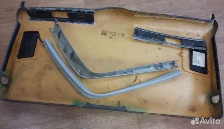 Пластик салона volkswagen sharan1