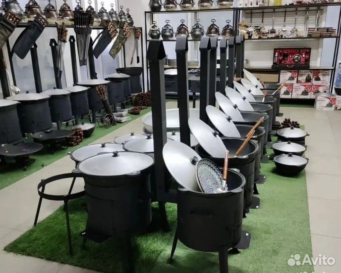 Казан чугунный с печкой + шумовка