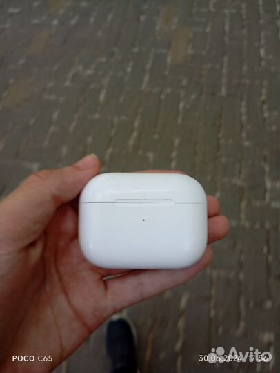 Продам беспроводные наушники