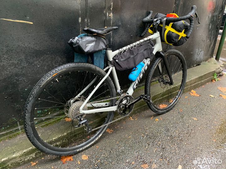 Giant revolt 2 2021 гравийный велосипед