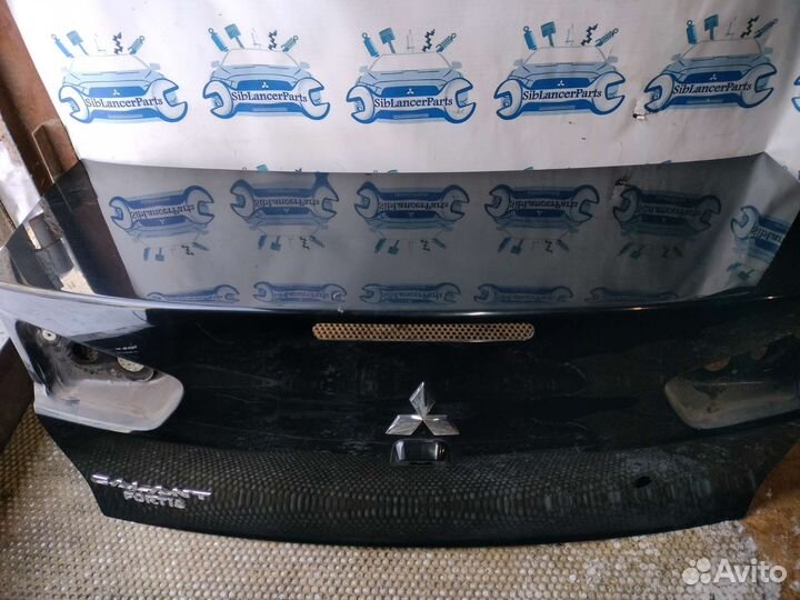 Крышка багажника Mitsubishi lancer x
