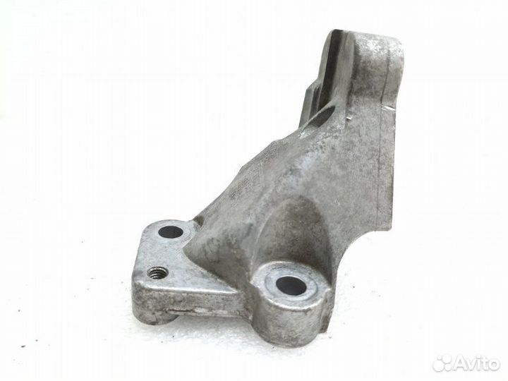 Кронштейн двигателя Volvo Xc90 1 2.4D