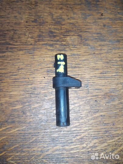 Датчик положения коленвала Mercedes Benz W211 E-K