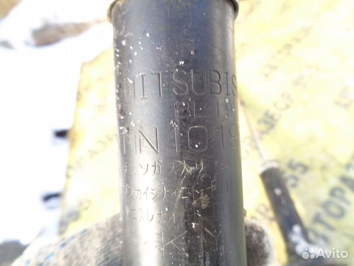 Амортизатор задний Mitsubishi Lancer 2003-2008