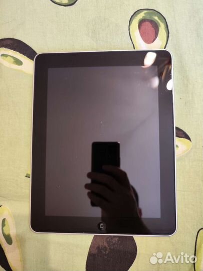 iPad первого поколения