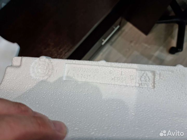 Пенопластовые боковины автокресла romer kidfix xp