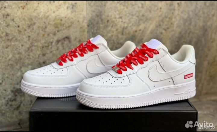 Nike Air Force 1 Low x Supreme