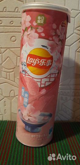 Банки от чипсов Lay's