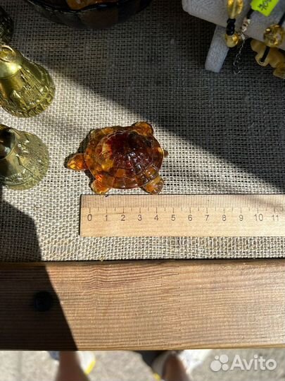 Янтарные фигурки