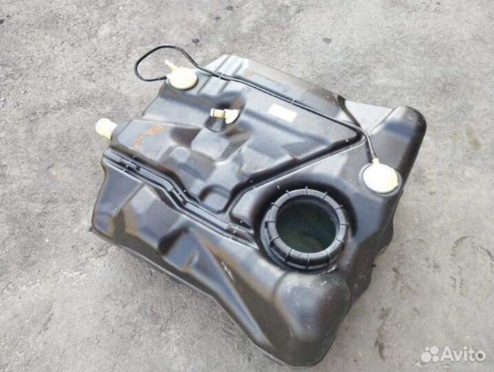 Бак топливный Ford Focus хэтчбек 2010