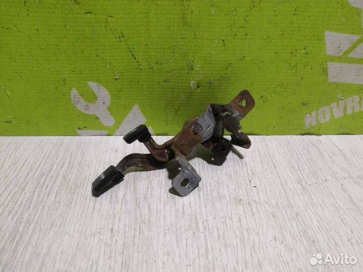 Ручка открывания лючка бензобака Сузуки Балено 9