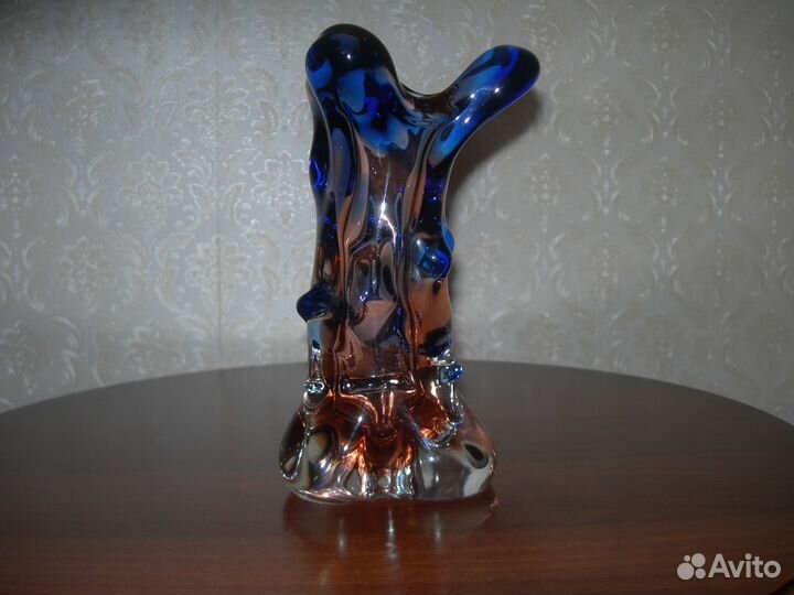 Чайные пары, вазы, тарелки, контейнеры