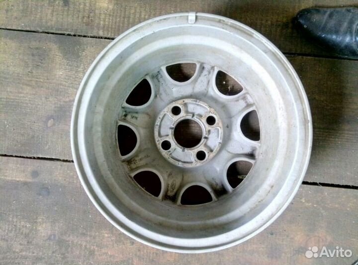 Диск литой новый 1