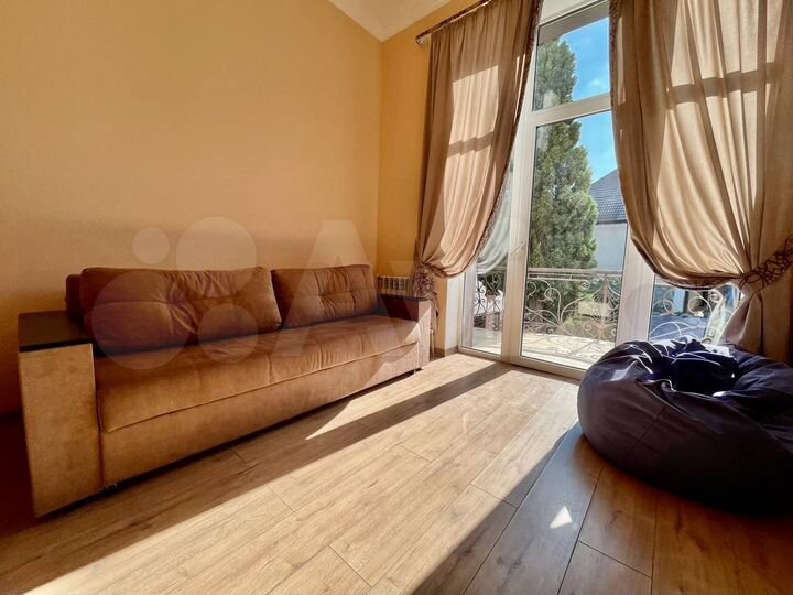 Дом 110,5 м² на участке 8 сот.