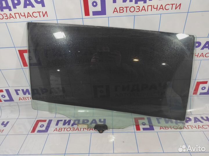 Стекло двери задней правой Kia Sportage (SL) 83421
