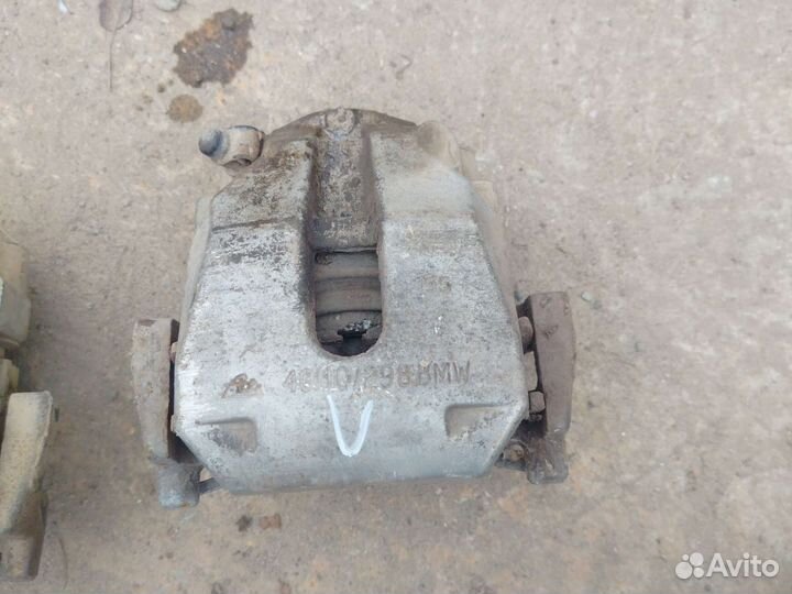 Суппорт задний BMW 5 E39