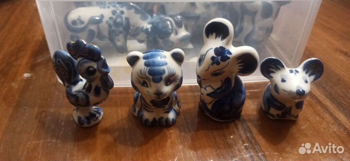 Гжель статуэтки и предметы интерьера