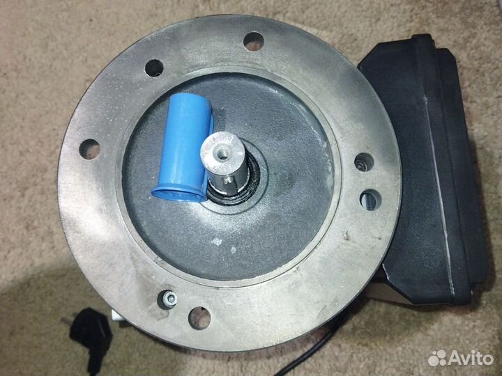 Электродвигатель 220в 1.5 квт 2800об/мин