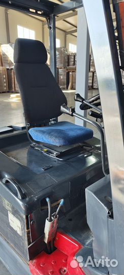 Вилочный погрузчик Toyota 32-8FG25, 2004