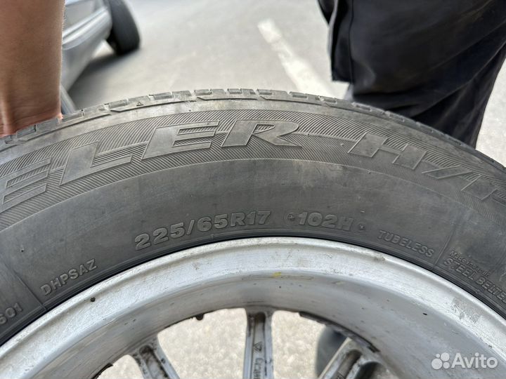 Bridgestone Dueler H/P Sport 225/65 R17