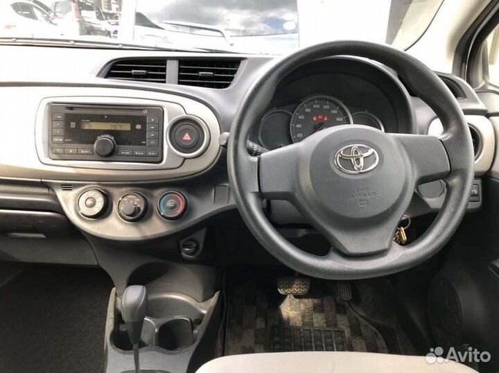 Toyota Vitz 1.0 CVT, 2012, 88 000 км