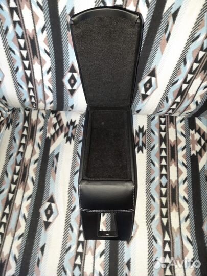 Подлокотник ford fusion