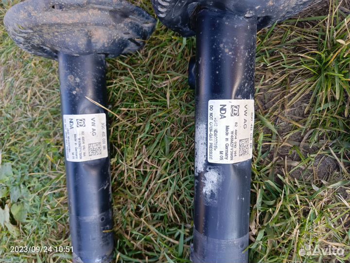 Стойки передние Volkswagen passat b8