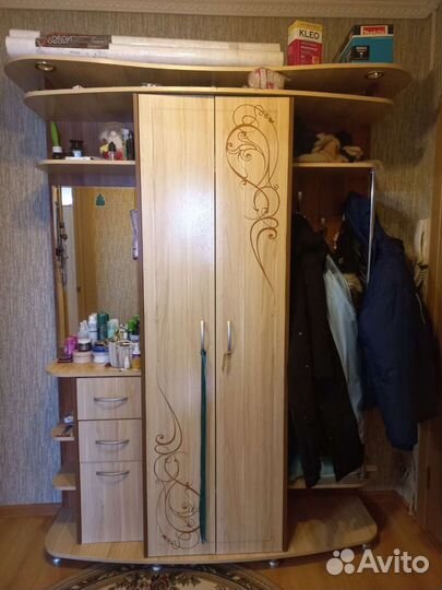 Шкаф