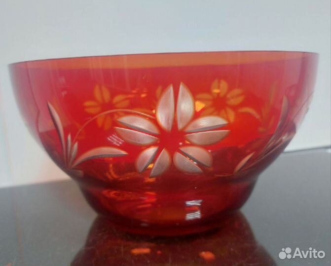 Ваза салатник цветное рубиновое стекло СССР