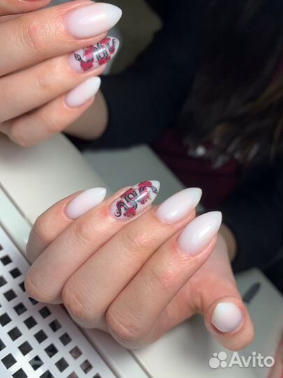 Маникюр, наращивание ногтей