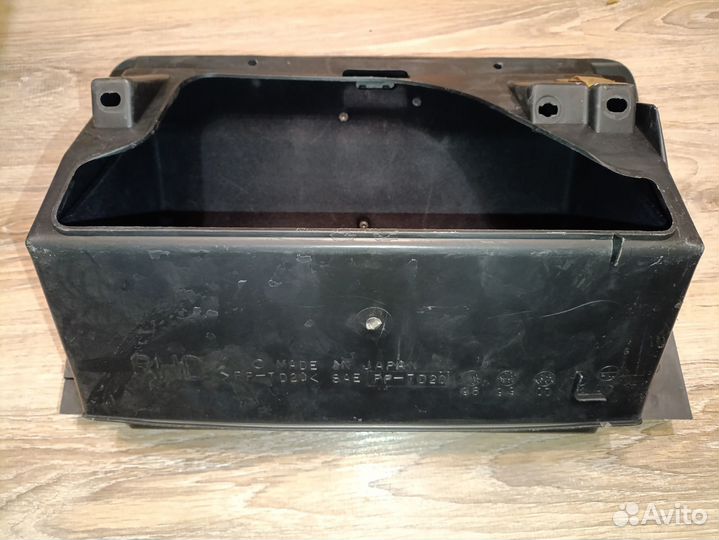 Бардачок пассажирский subaru B12 RHD