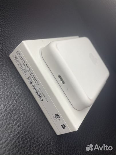 Apple Magsafe battery pack