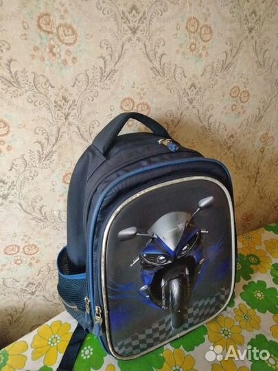 Продам школьный рюкзак