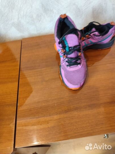 Кроссовки детские