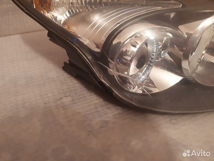Фара передняя правая на hyundai i30