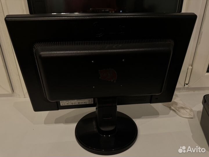 Монитор LG Flatron W1941S