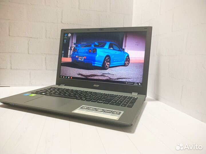 Ноутбук Acer i5/8Gb/SSD /2 видеокарты