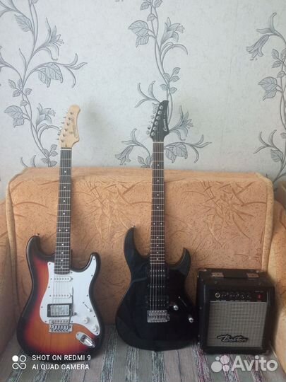 Электрогитары, комбоусилитель, аксессуары