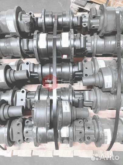 Каток поддерживающий Hitachi EX300LC-2 FT3724