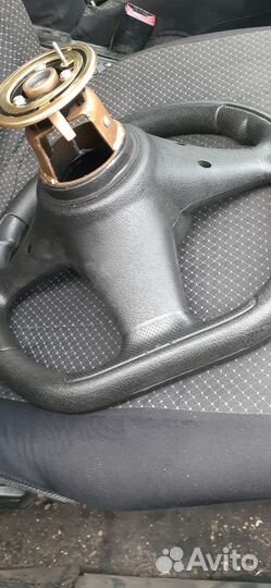 Спортивный новый руль ваз 2110