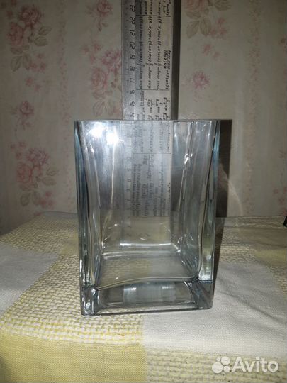 Вазочки для цветов,тарелки настенные.Стекло,керам