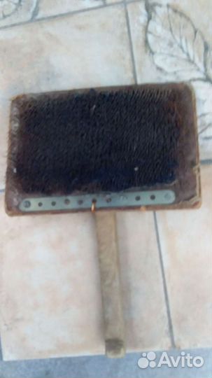 Щётка - чесалка металлическая