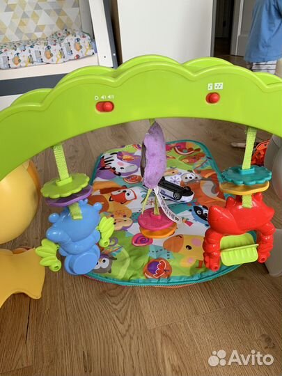 Развивающий центр fisher price