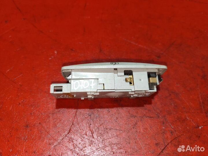 Плафон салонный Volkswagen Golf 4 хетчбек 1.4 2002