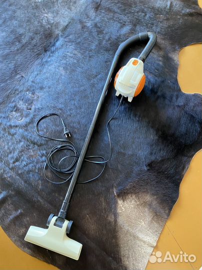 Пылесос мини безмешковый KitFort