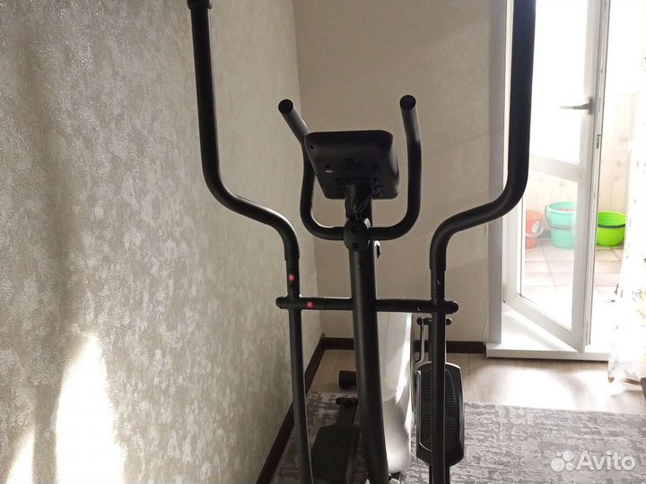 Элипсный тренажер новый. Инвалидную коляску