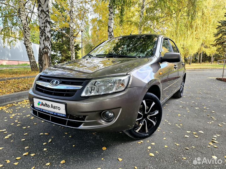 LADA Granta 1.6 МТ, 2013, 140 255 км