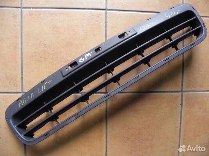 Решётка радиатора в бампер Opel Agila 04-08