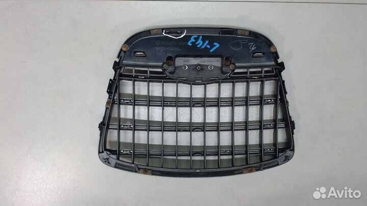 Решетка радиатора Subaru Tribeca (B9), 2006